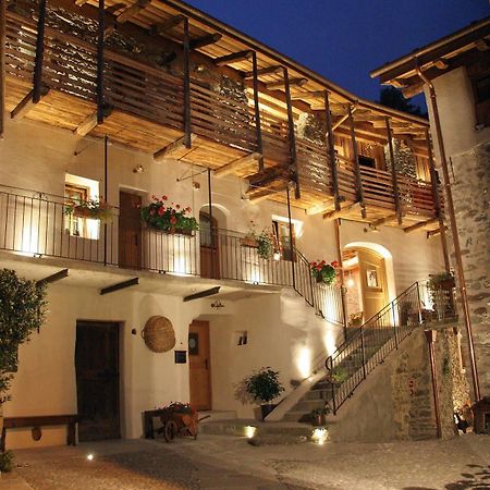 Ostello Del Castello Tirano Zewnętrze zdjęcie