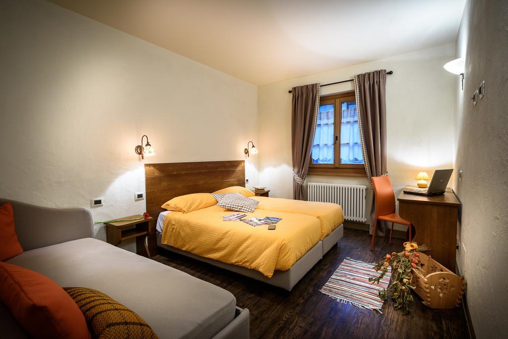 Hotel Ostello Del Castello Tirano Pokój zdjęcie