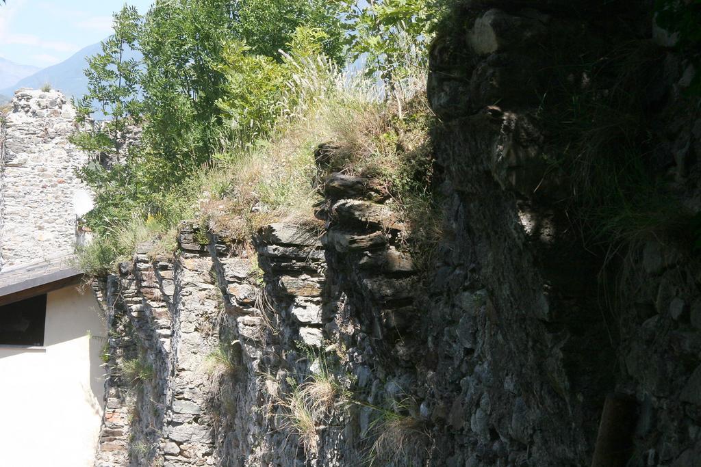 Ostello Del Castello Tirano Zewnętrze zdjęcie