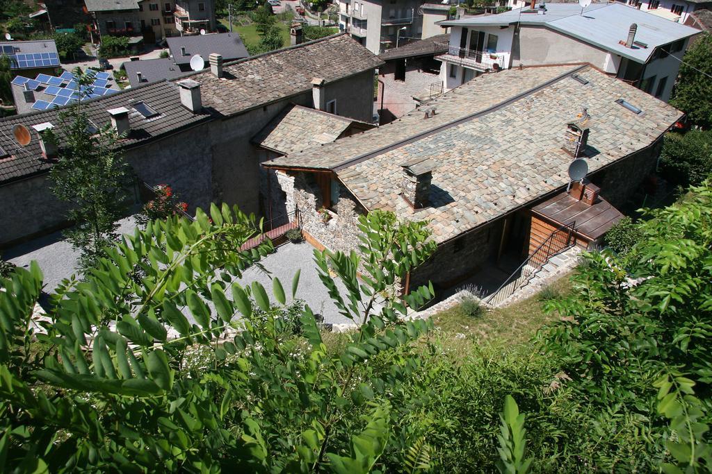 Ostello Del Castello Tirano Zewnętrze zdjęcie