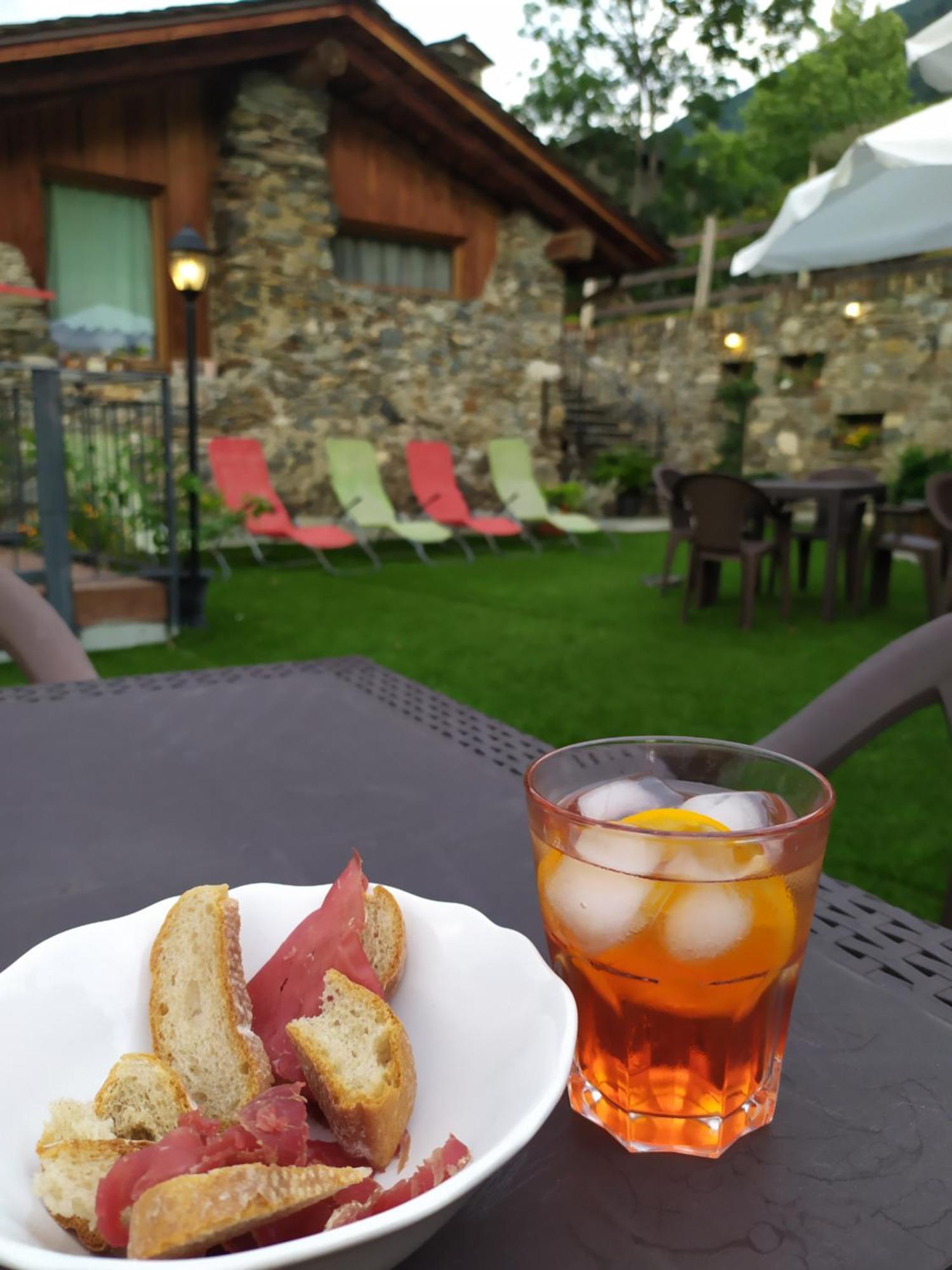 Hotel Ostello Del Castello Tirano Zewnętrze zdjęcie