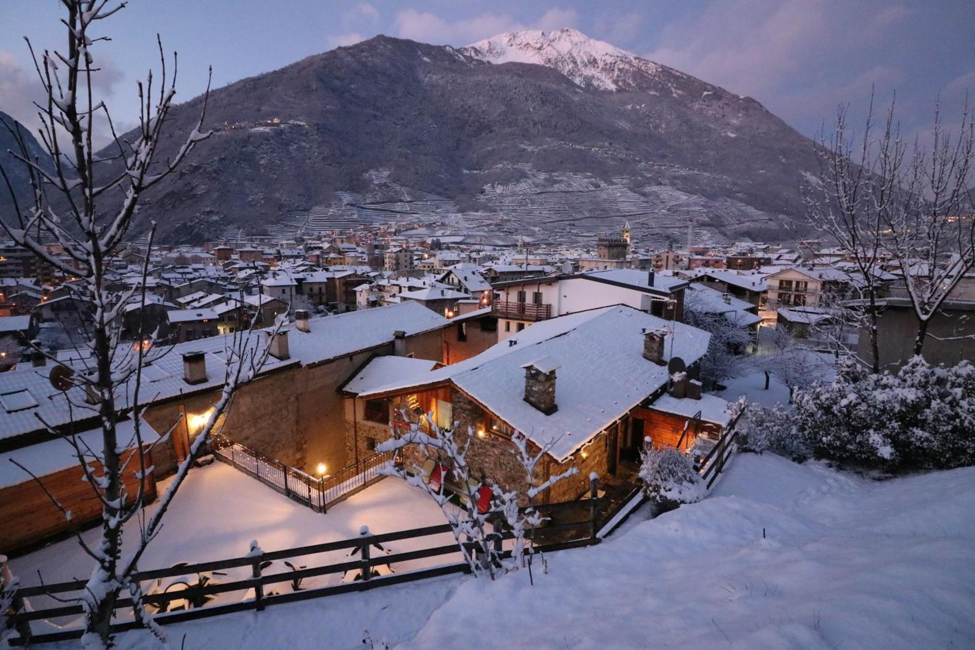 Hotel Ostello Del Castello Tirano Zewnętrze zdjęcie