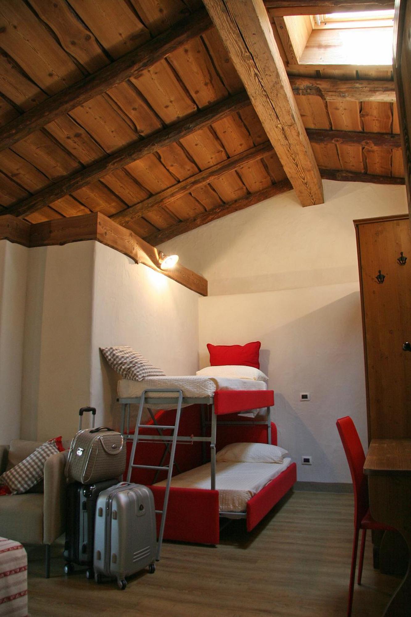 Ostello Del Castello Tirano Zewnętrze zdjęcie