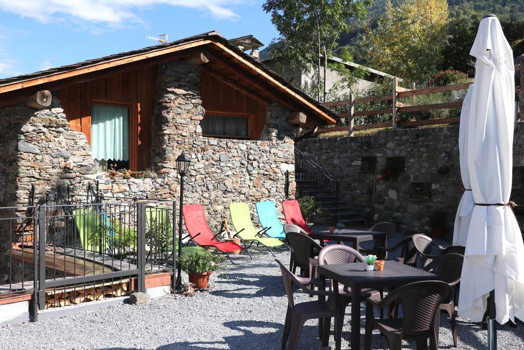 Ostello Del Castello Tirano Zewnętrze zdjęcie